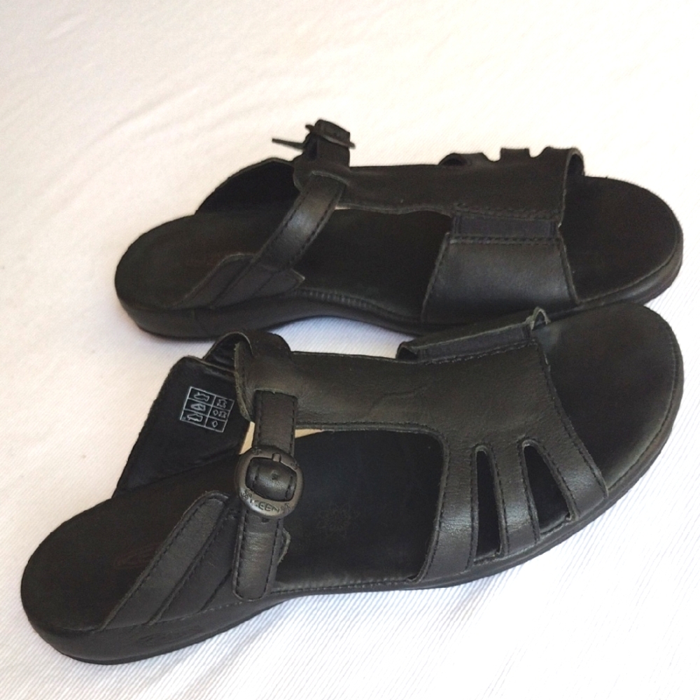 Keen Black Women's Leather Slide Sandals with Buckle